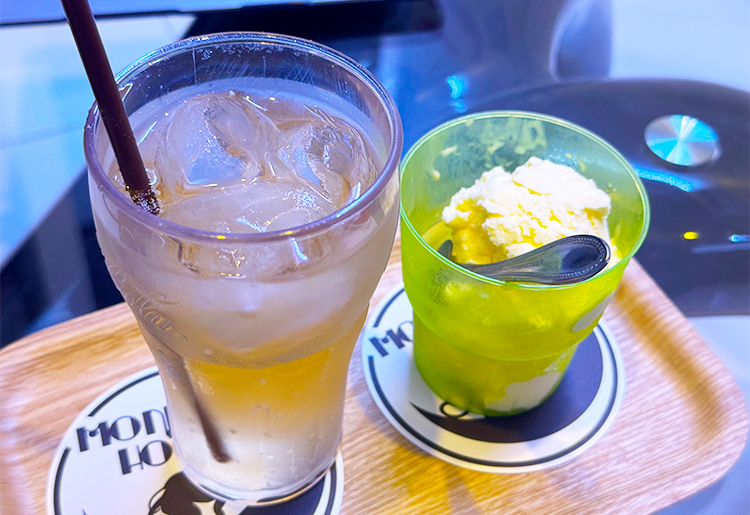 アイスとソフトドリンク