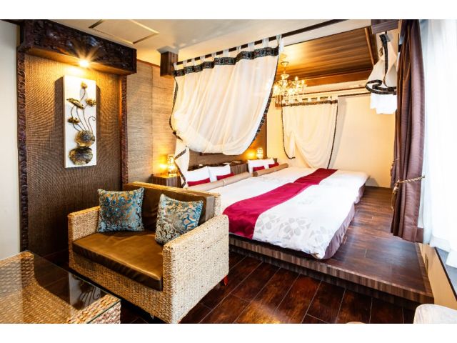 露天風呂＆テントサウナ完備のロイヤルバリアンタイプ（ツインベッド）