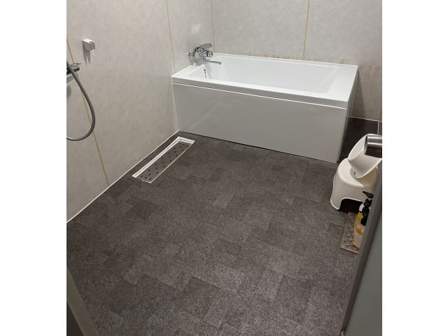 浴槽が新しく！床も綺麗に！