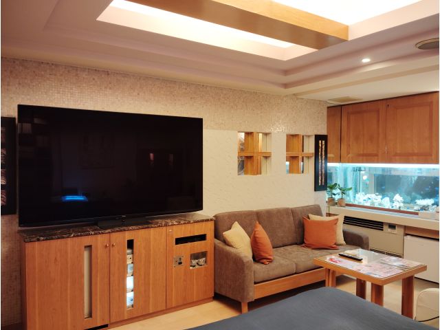 大迫力、７５インチの大型テレビでライブ鑑賞やスポーツ観戦もお楽しみ頂けます。１２・１３・１７・１９・...