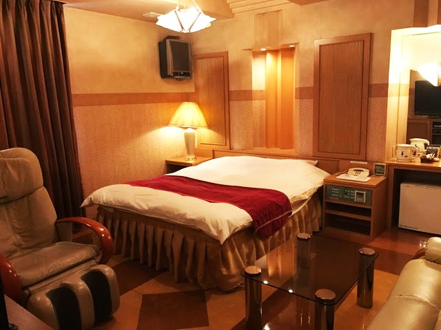 男塾ホテルグループ モア