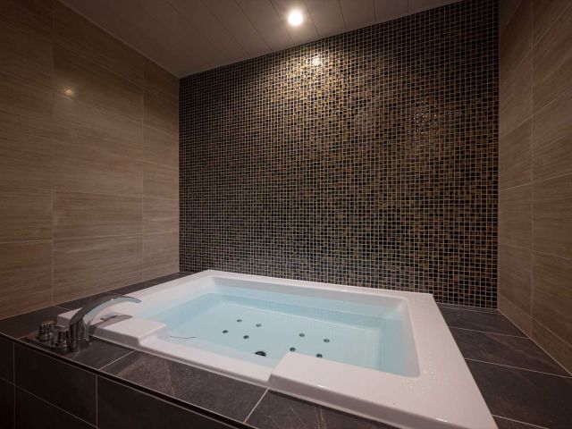 103【エグゼクティブ】	 