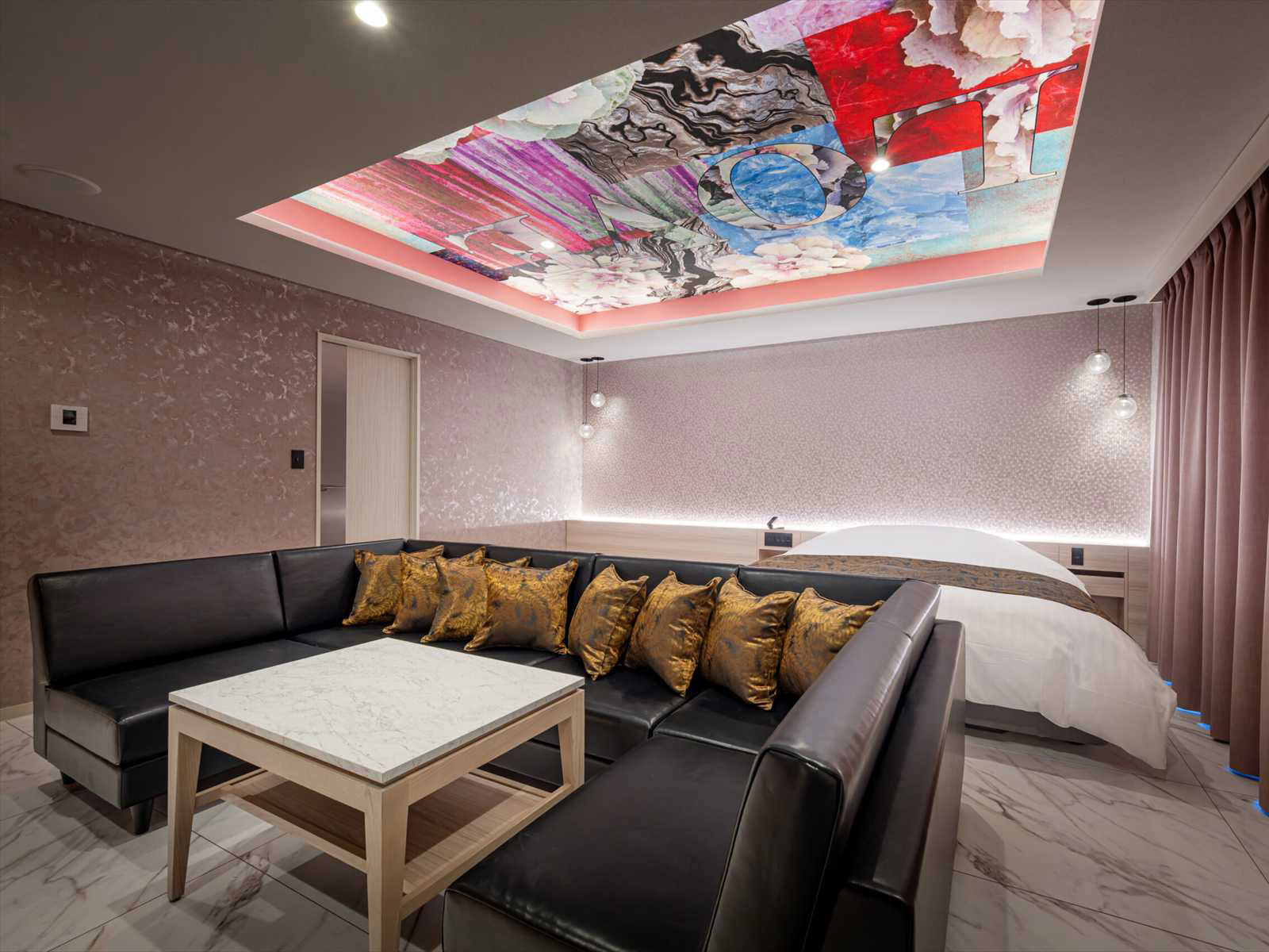 210【ラグジュアリー】