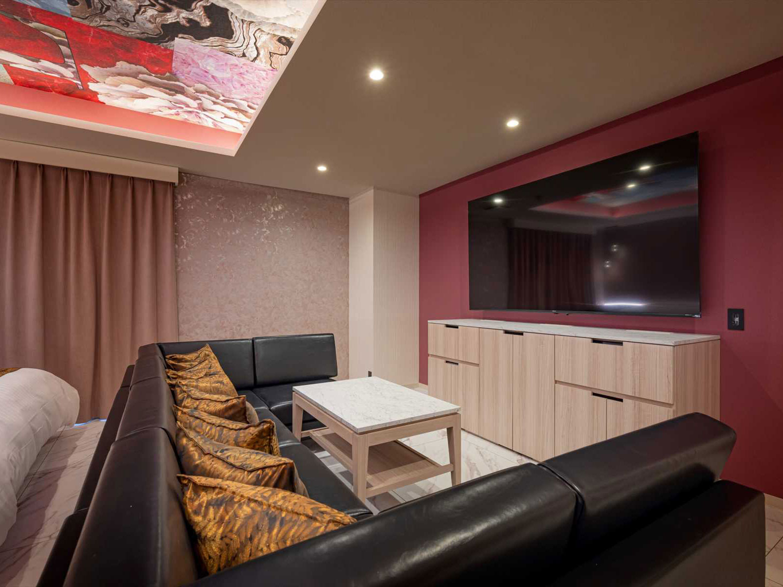 210【ラグジュアリー】 