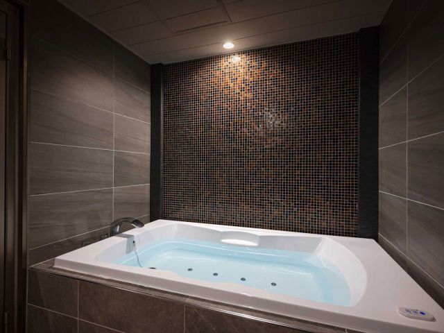 217【ラグジュアリー】 