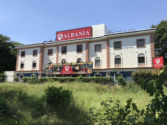 ホテル アルバニア