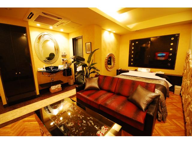HOTEL SARA鴻巣(ホテル サラ)
