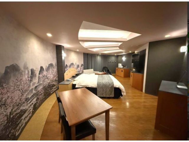 HOTEL S (ホテル エス)