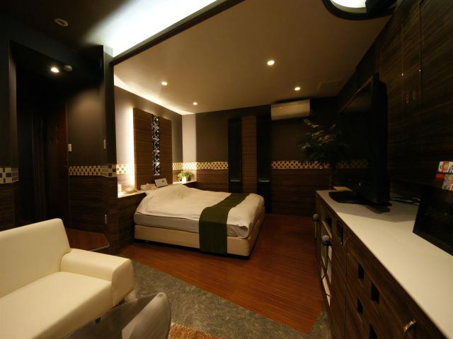 107【ティアラ】