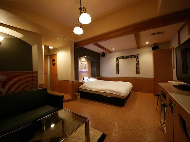 108【ティアラ】