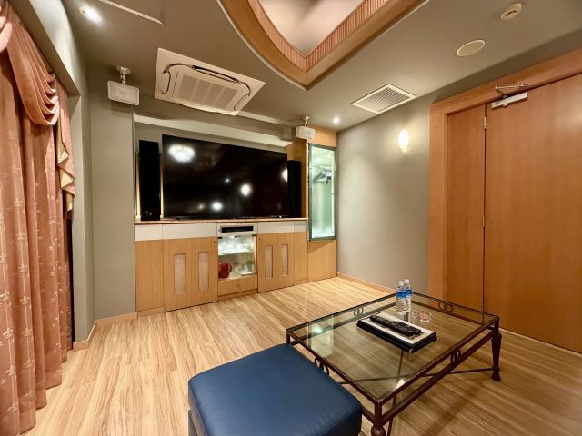 301 大迫力のシアタールーム