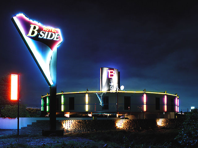 ホテル B-SIDE