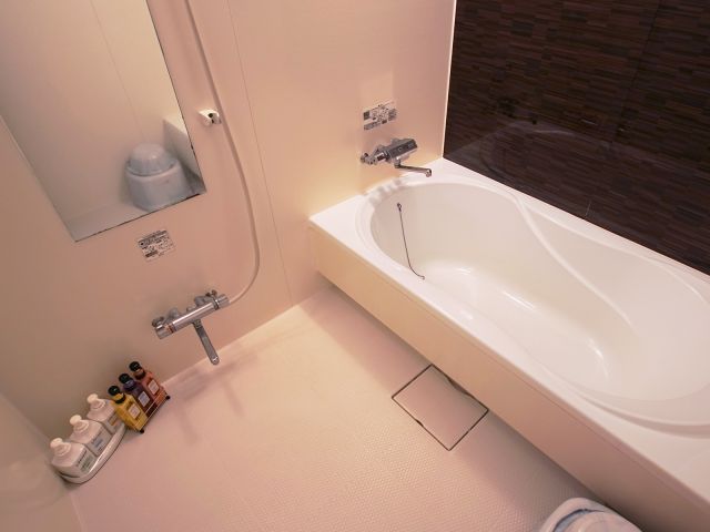 302号室（客室 / 浴室） バスルーム
