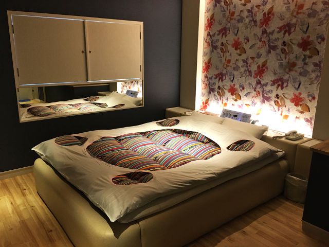 ホテル エンペラー