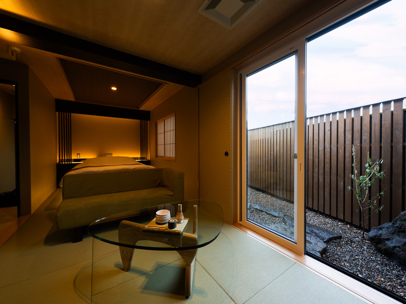 GARDEN_Room11