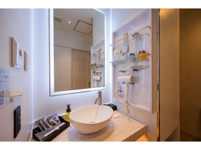 301　スモールステイルーム 