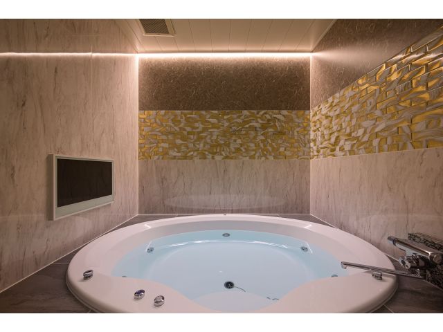 306　デラックス+ 