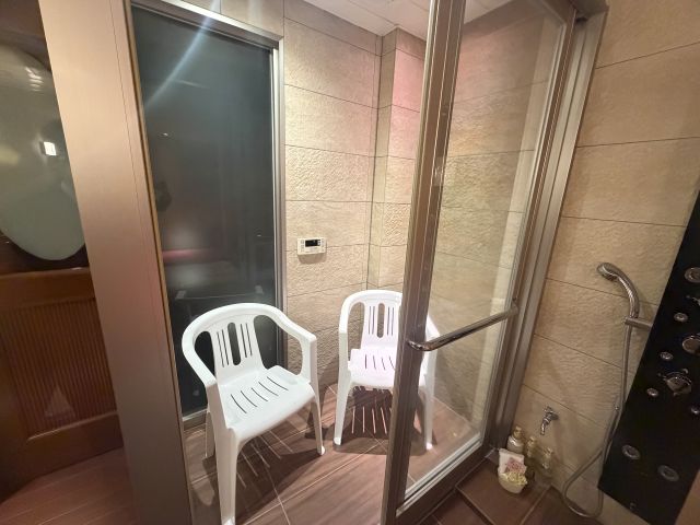 502① 502・サウナ