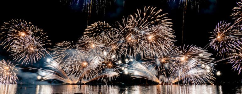 宮津燈籠流し花火大会