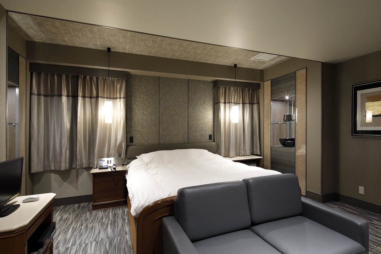 □喫煙□ワイドキングベッドルーム｜朝食付き｜18時～のお得なレイトチェックインプラン