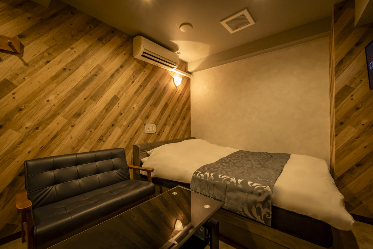 ★１組限定年末年始特別宿泊プラン★デラックスタイプ【2２時in～11時out】13時間利用可能