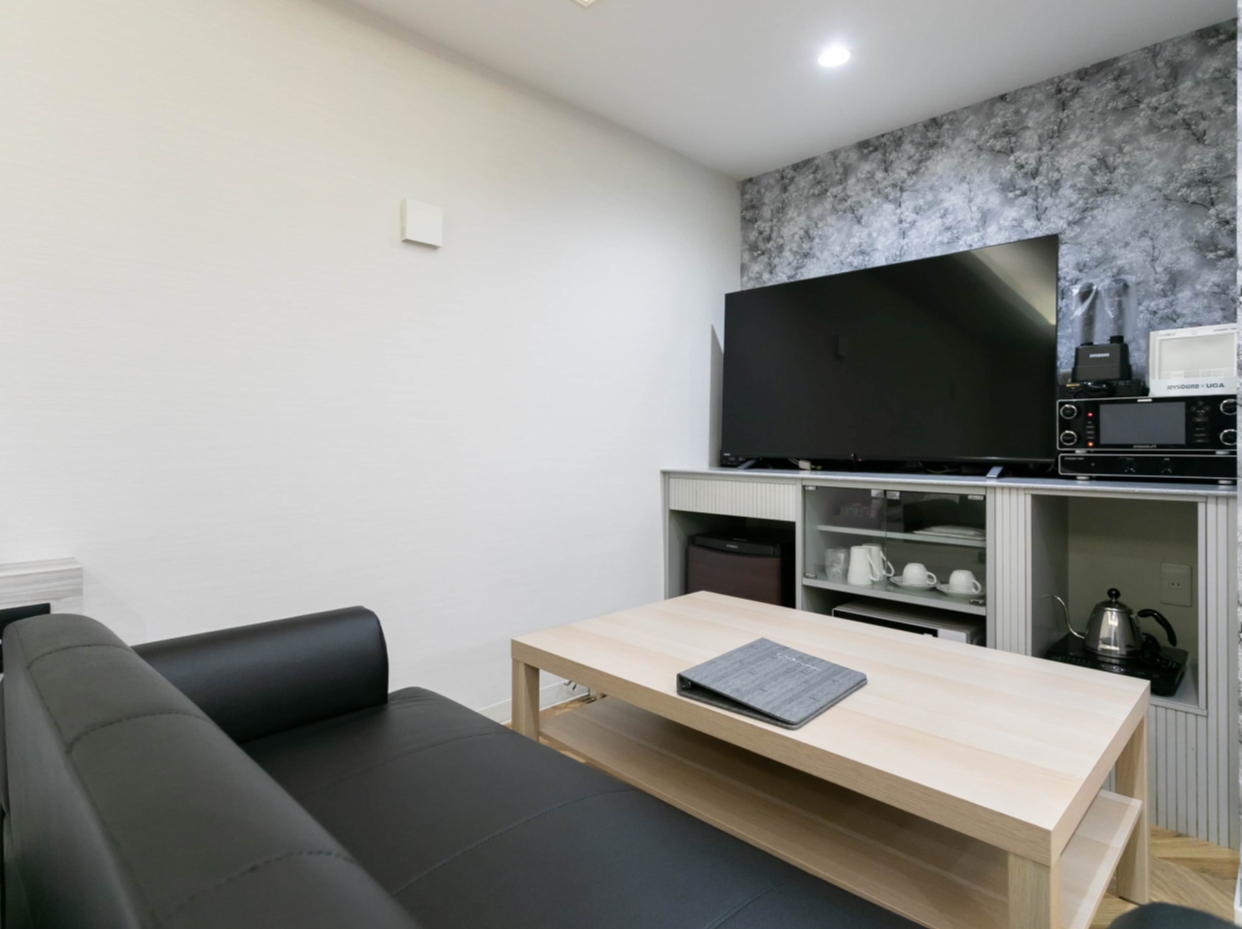 シングルベット×２＋ダブルベット×１　4人部屋　エグゼクティブ（喫煙）