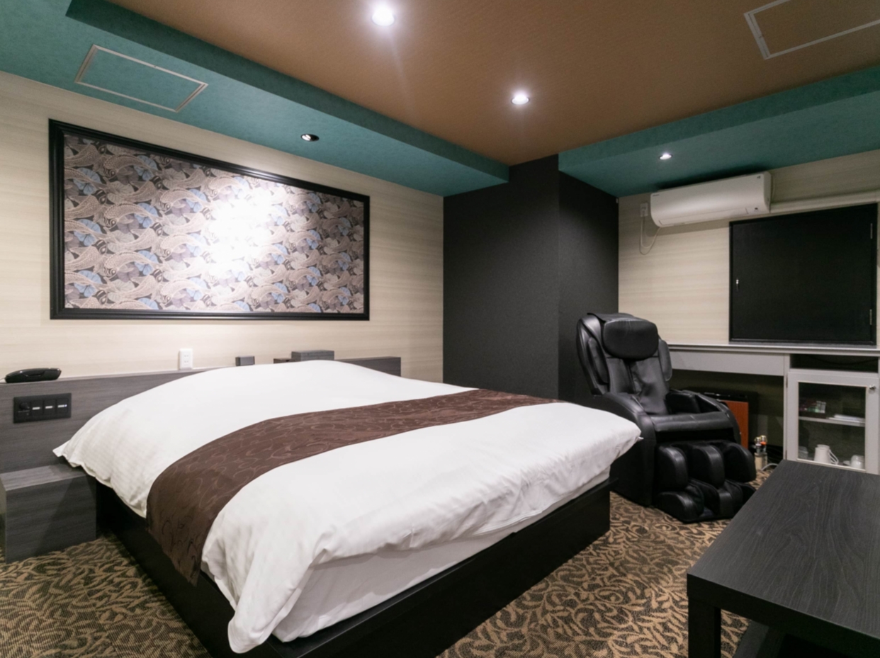 シングルベット×２＋ダブルベット×１　4人部屋　エグゼクティブ（禁煙）